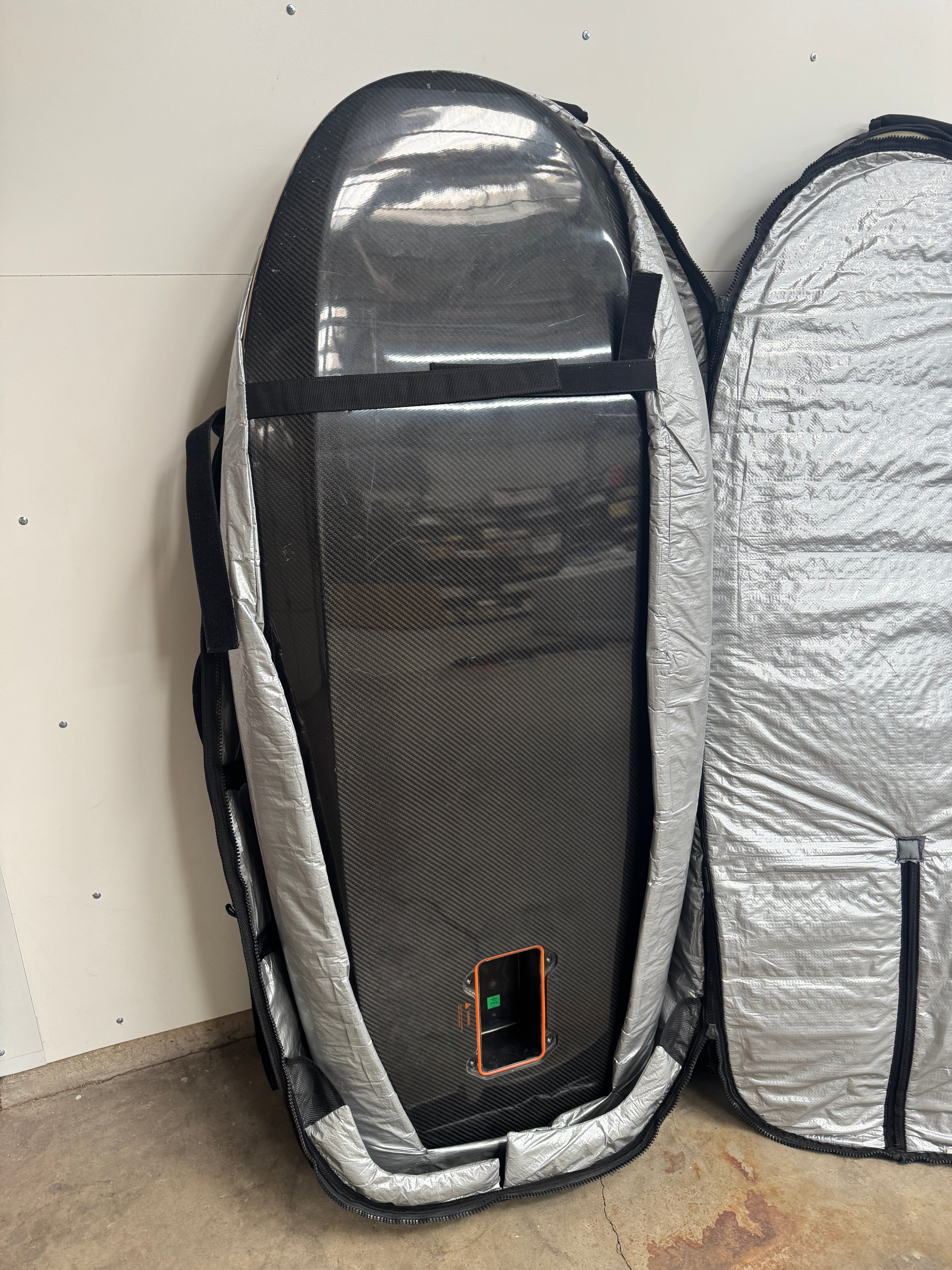 Fliteboard PRO Series 2 Carbon with accessories - Ash and silver. Excellent condition.