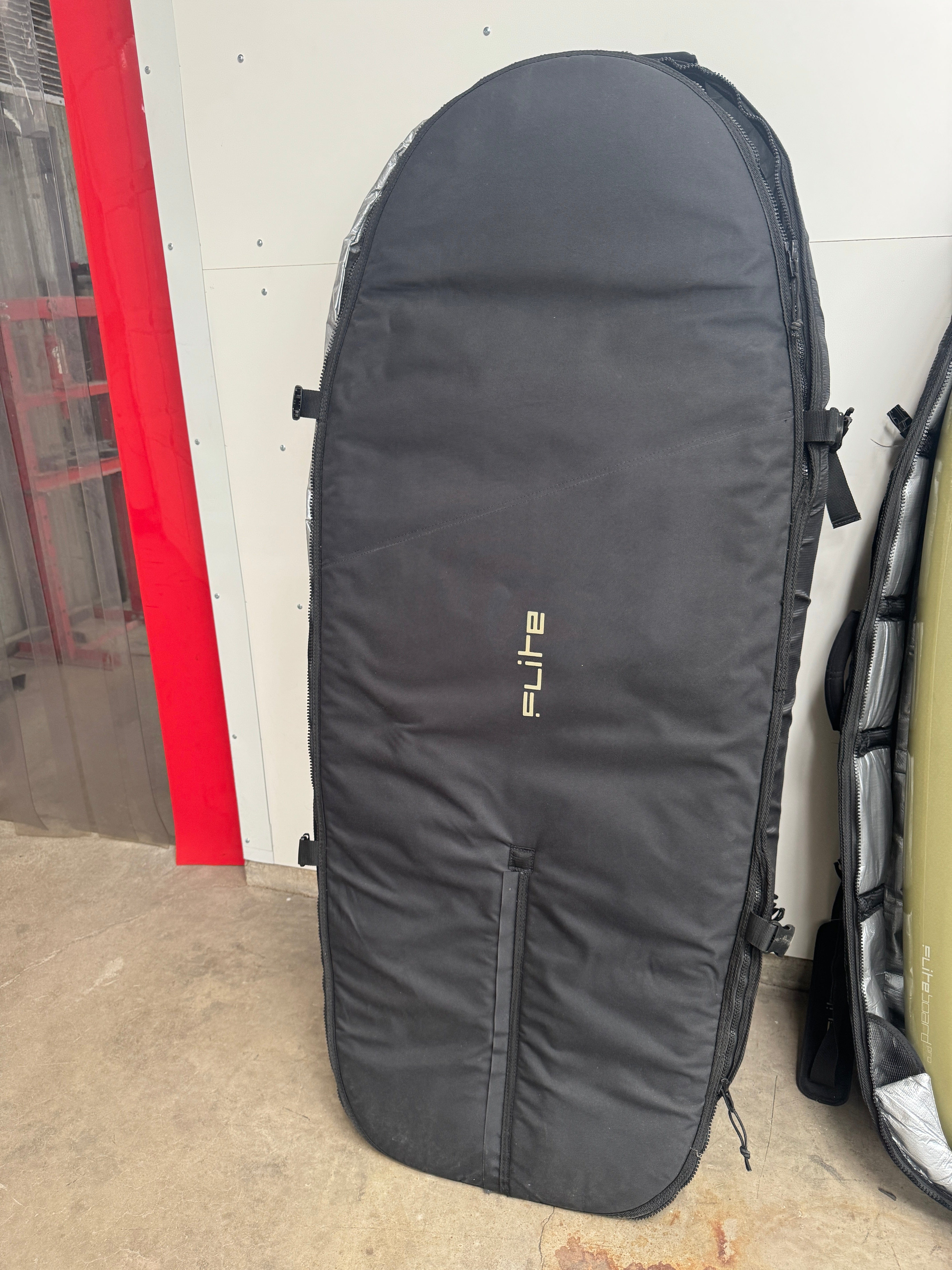 Fliteboard PRO Series 2 Carbon with accessories - Ash and silver. Excellent condition.